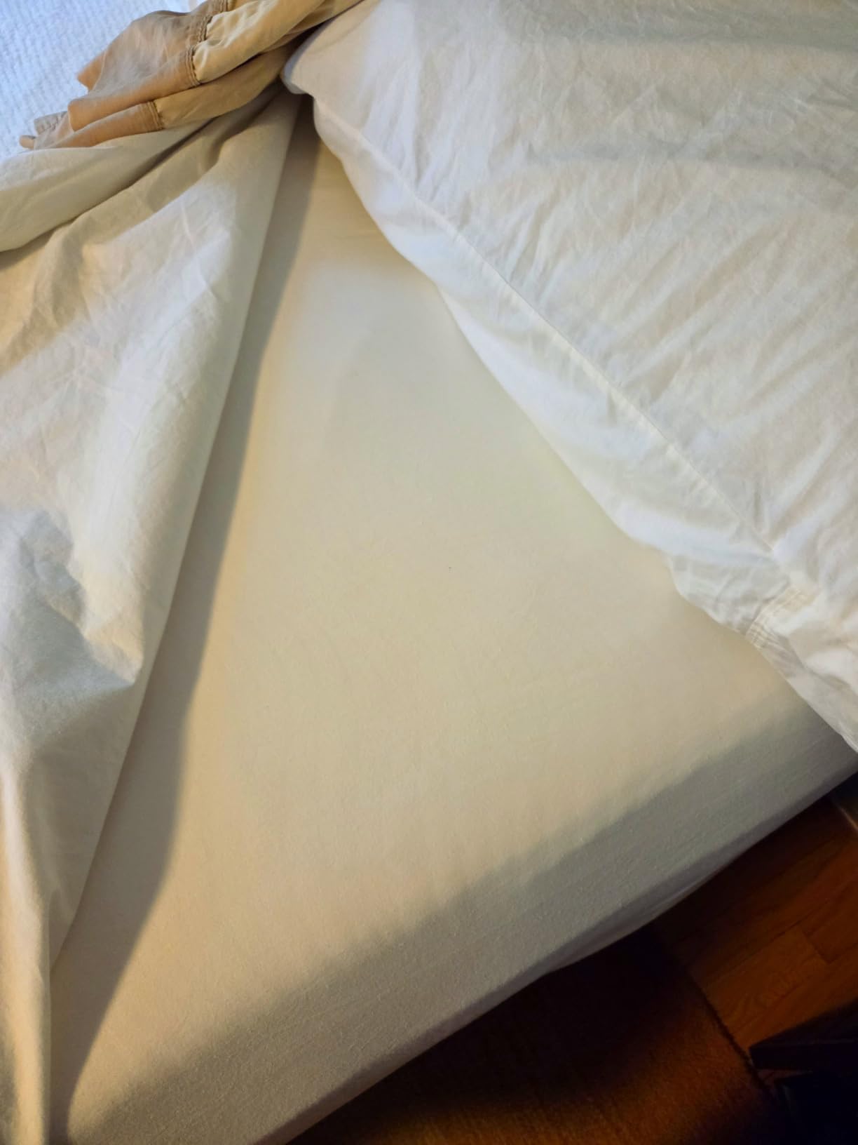 RUVANTI 100% Cotton Organic Queen Sheet Set, Percale Weave, Obsessed Stems customer photo 2