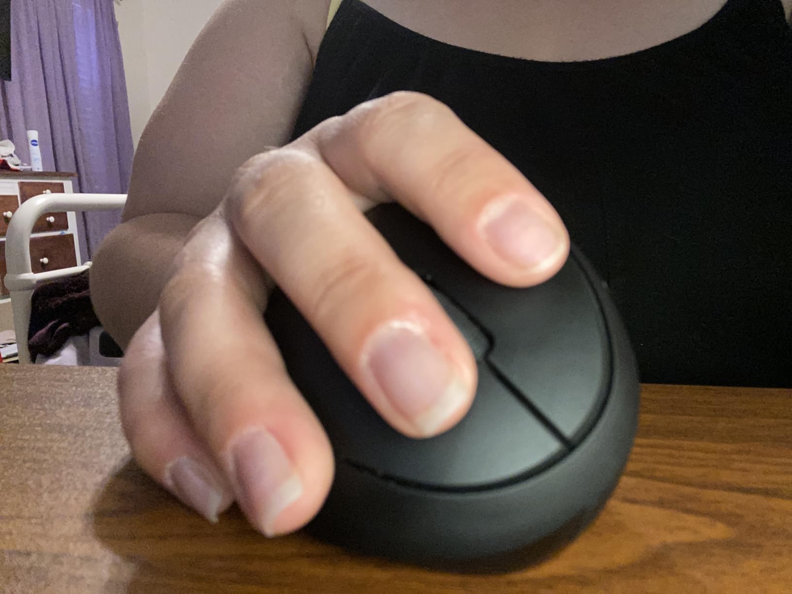seenda MOU-302 Wireless Bluetooth Ergonomic Vertical Mouse with Volume Knob customer photo 2