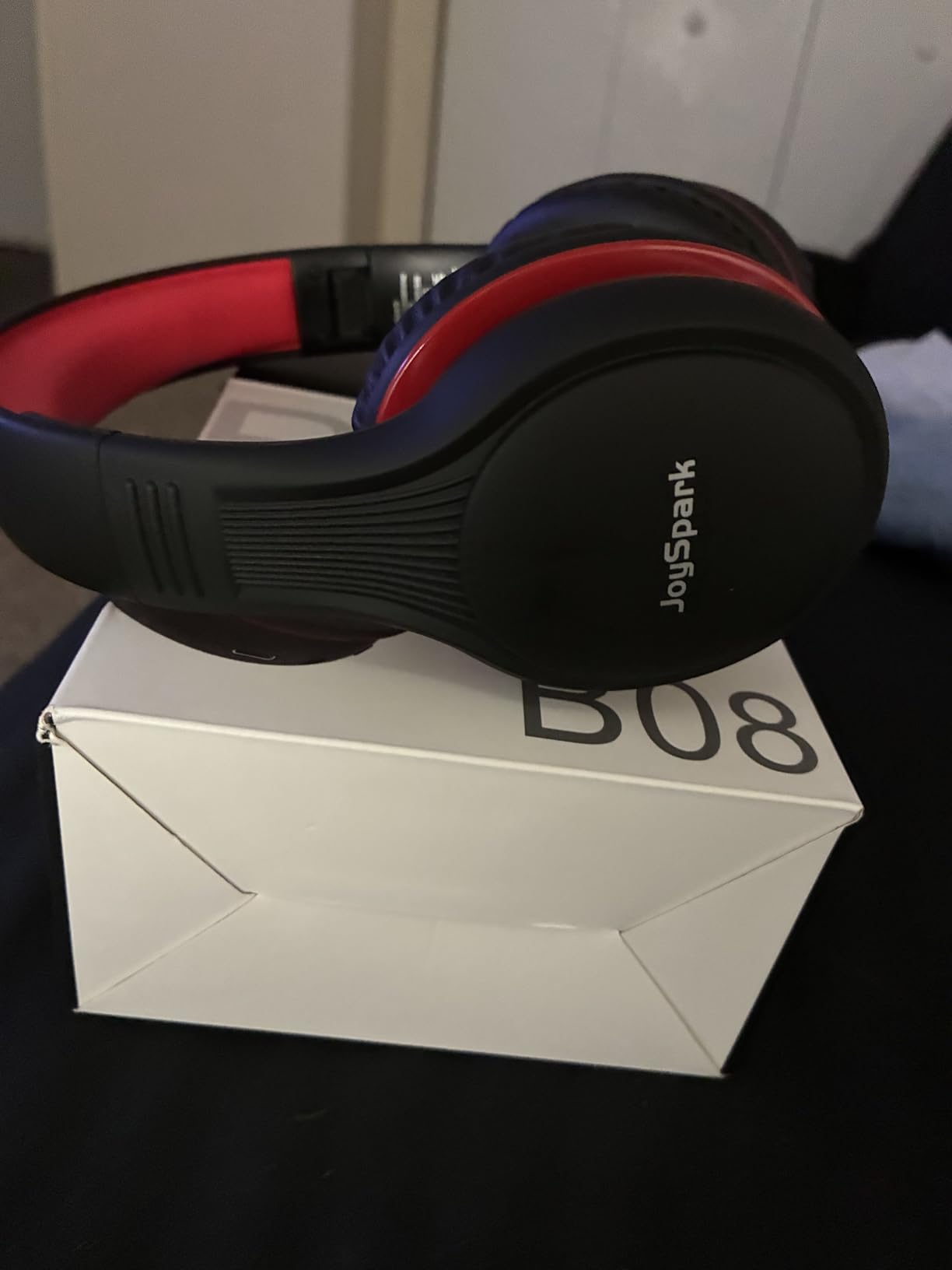 JoySpark Kids Bluetooth Headphones Foldable, 60Hrs, Built-in Mic-Black Red customer photo 2