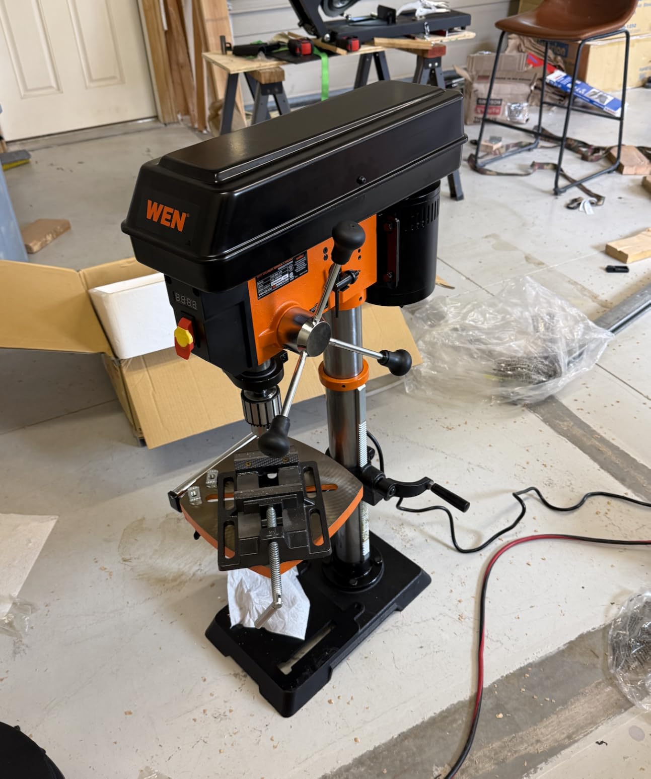 WEN 12-Inch Benchtop Drill Press, 6.2-Amp Variable Speed Motor with Cast Iron Construction, Laser and LED Work Light (DP1263V) customer photo 2