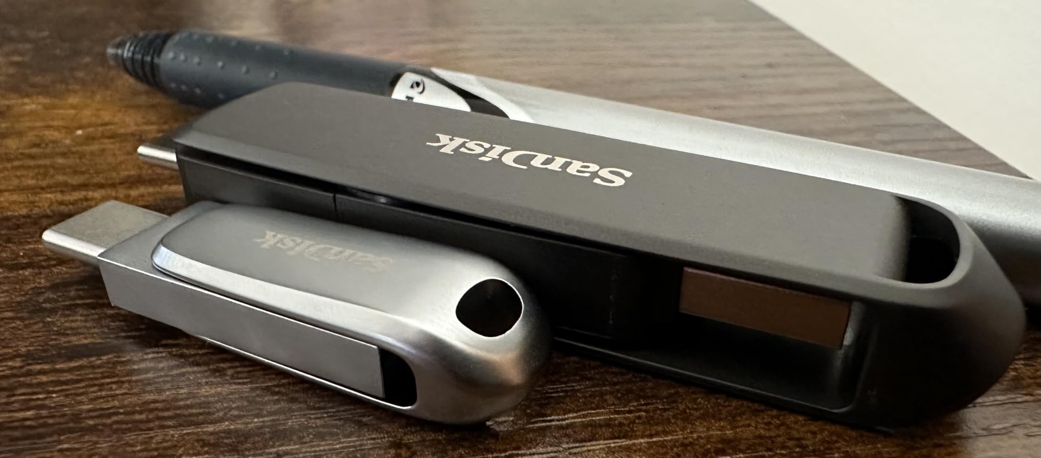 SANDISK 2TB Extreme PRO Dual Drive, USB-C+USB-A, Up to 1000MB/s Read Speeds customer photo 2
