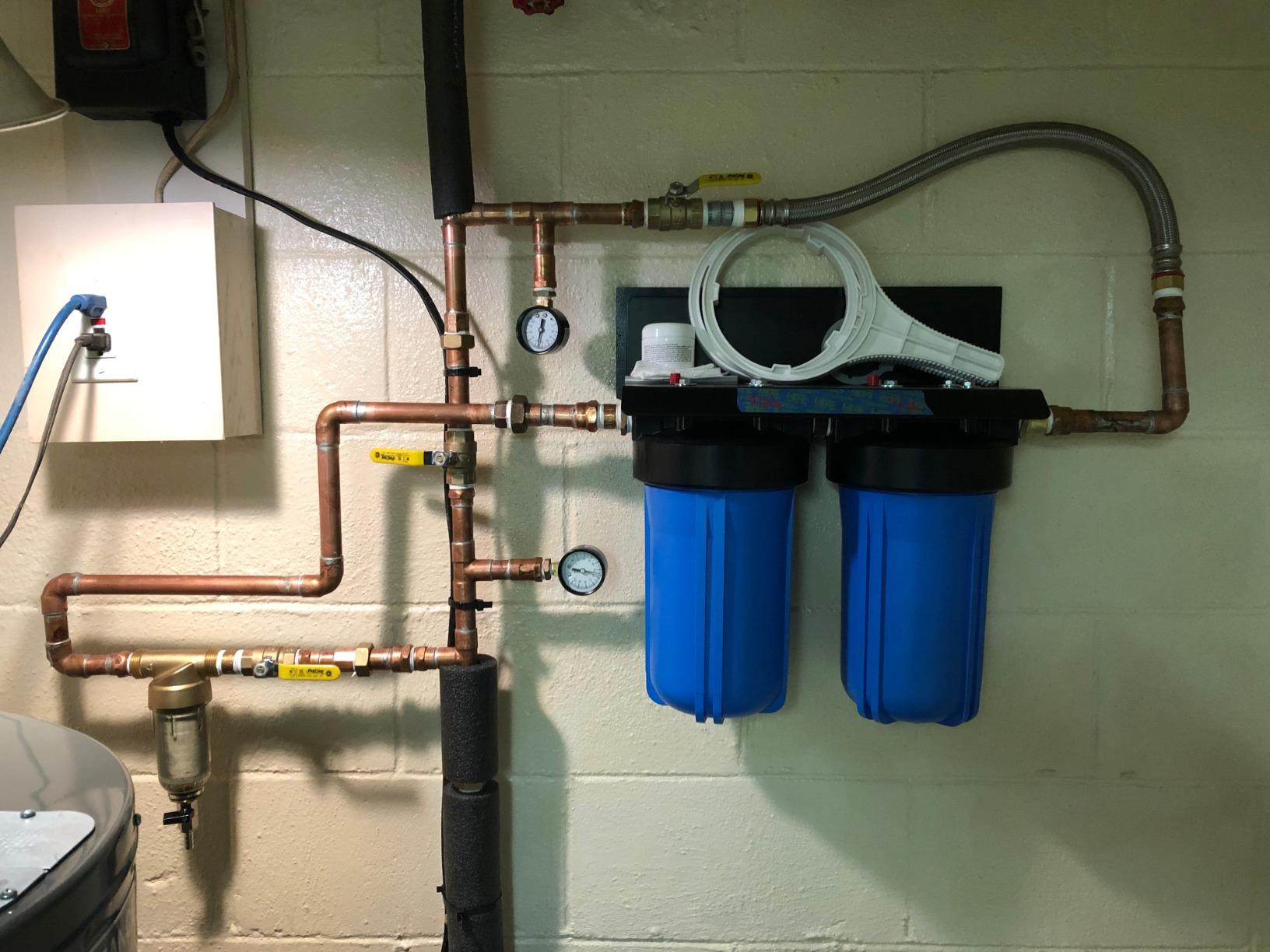 iSpring PFAS & Heavy Metals Whole House Water Filter System, SGS-Tested to Reduce 99% PFAS, 2-Stage Filtration Removes Lead, Heavy Metals, Chlorine, Sediment & Odor, 1” Inlet/Outlet Model: WGB21B-PFKS customer photo 1