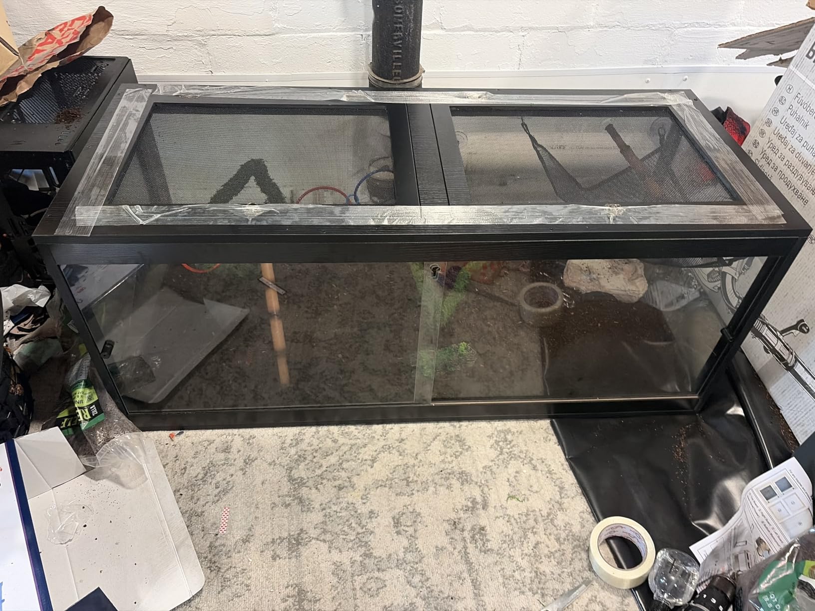 PROLEE 82 Gallon Bearded Dragon Tank, 48 x 20 x 20 Inch Tempered Glass Reptile Enclosure with Metal Mesh Top, Lockable Sliding Front Doors, Large Lizard and Snake Terrarium, Black customer photo 2