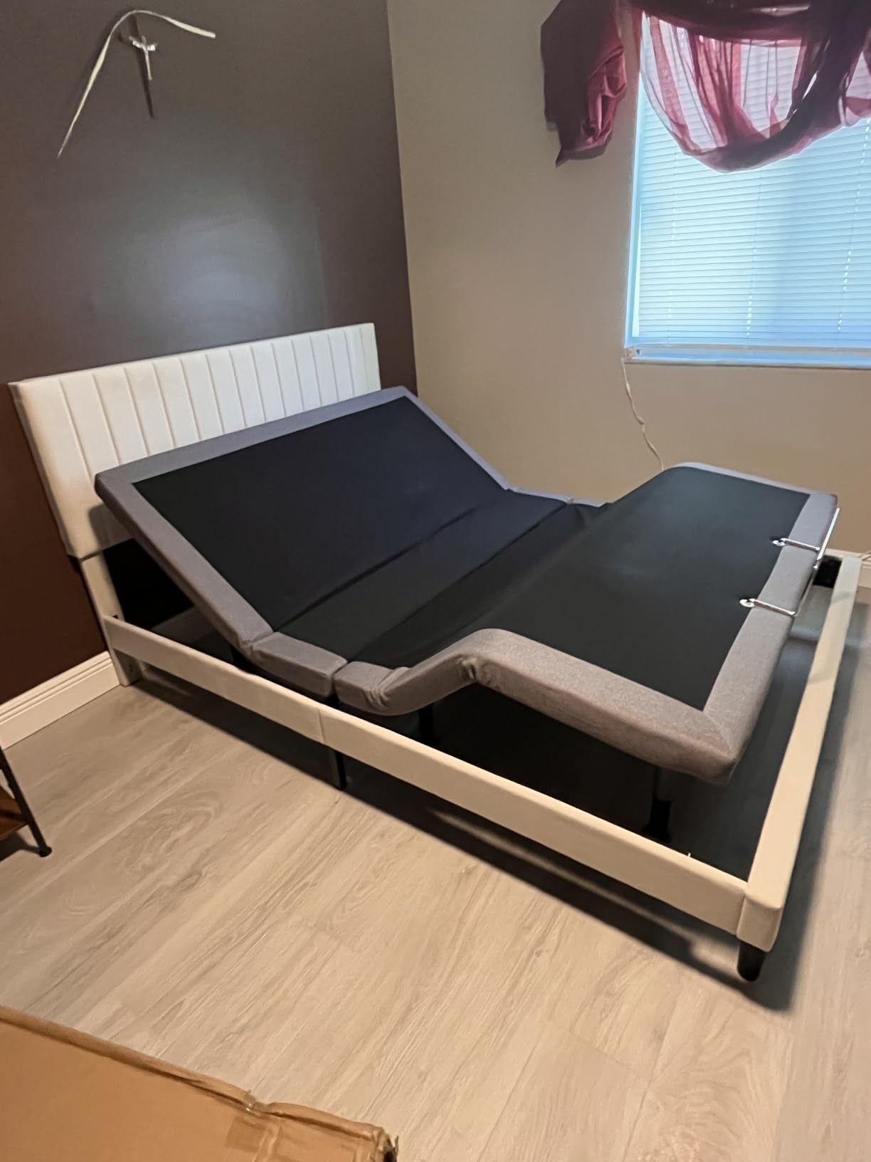 King Adjustable Bed Frame with Massage, Wireless Remote, Head Foot Incline, USB, Underbed Light - Heavy Duty Platform, Zero Gravity Bedframe customer photo 1