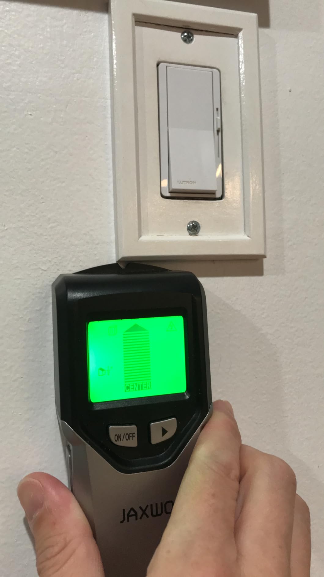 Stud Finder Wall Scanner - 5 in 1 Stud Finder Tool w/Smart Chip and HD LCD Display, Stud Detector Beam Finders for the Center and Edge of Wood AC Wire Metal Studs Joist Pipe (‎‎grayish) customer photo 1