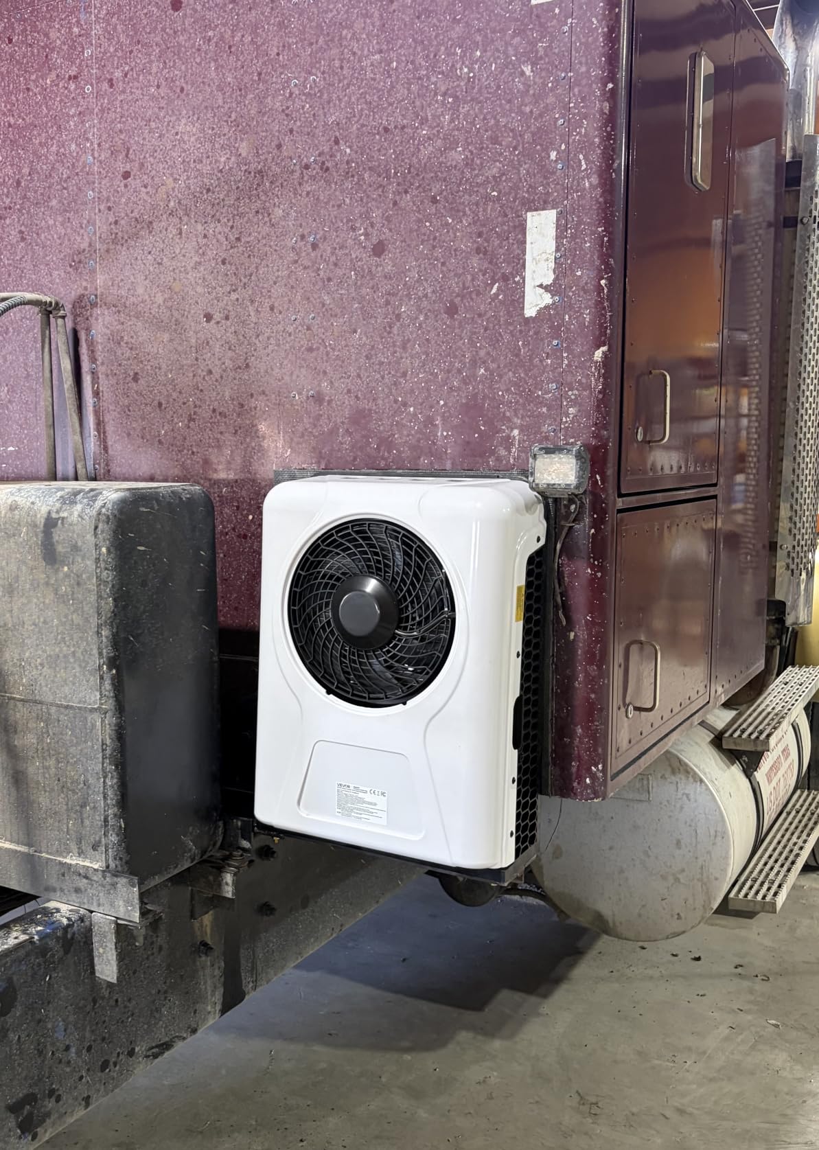 VEVOR Truck Air Conditioner, 12V 10000 BTU Mini Split AC Unit, 400 m³/h Airflow Cab Air Conditioner, Fast Cooling Low Noise for Semi Truck, Camper, Construction Vehicle, Crane, Tractor, Excavator customer photo 1